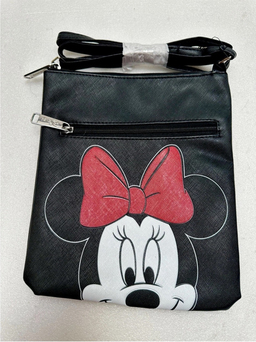 BRAND NEW DISNEY MINNIE MOUSE CROSSBODY PURSE PASSPORTS TRAVEL BAG 8.5”x 10.5” - Picture 5 of 13